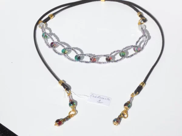 Collier-en-perle-de-Rocaille-1