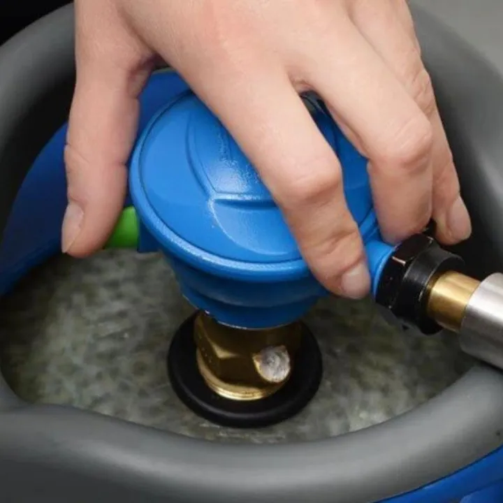 Petits Travaux Utiles - Changement de bouteille de gaz